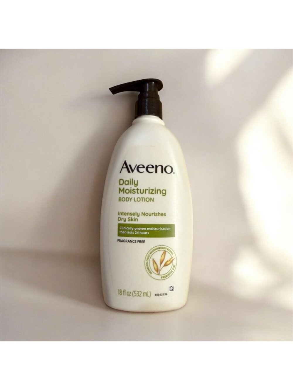 Aveeno Daily Moisturizing Body Lotion with Soothing Oat and Rich 18oz